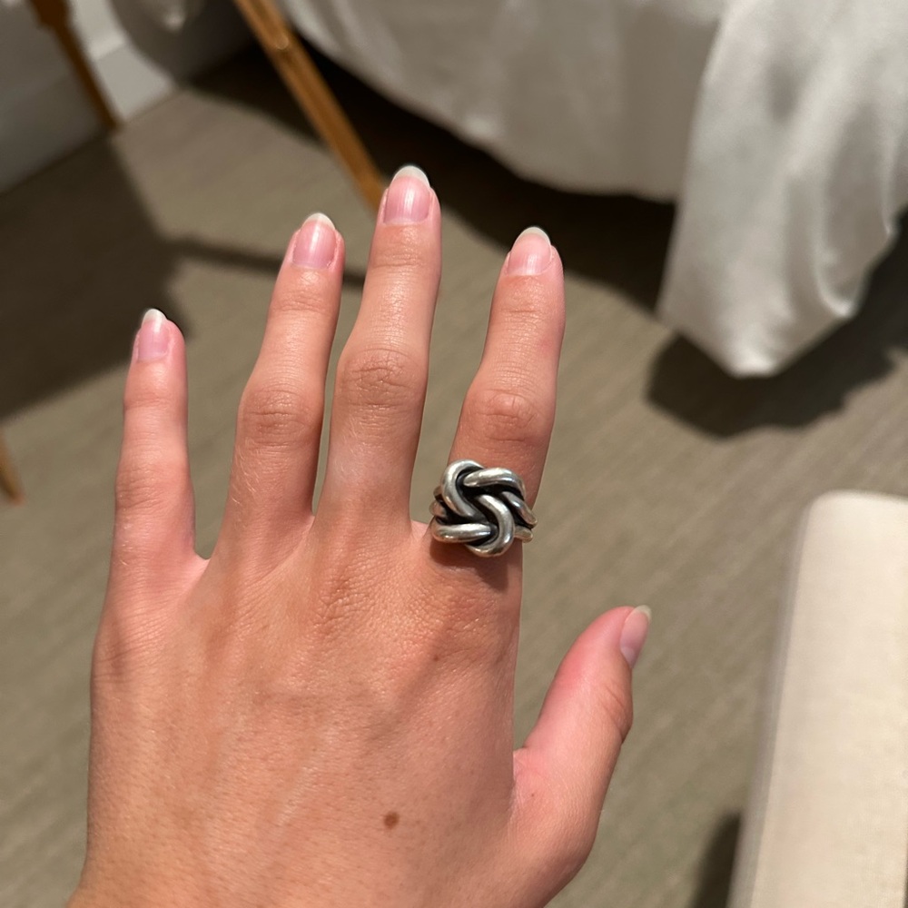 James Avery Bold Lovers’ Knot Ring. Size 6.5, sterling silver